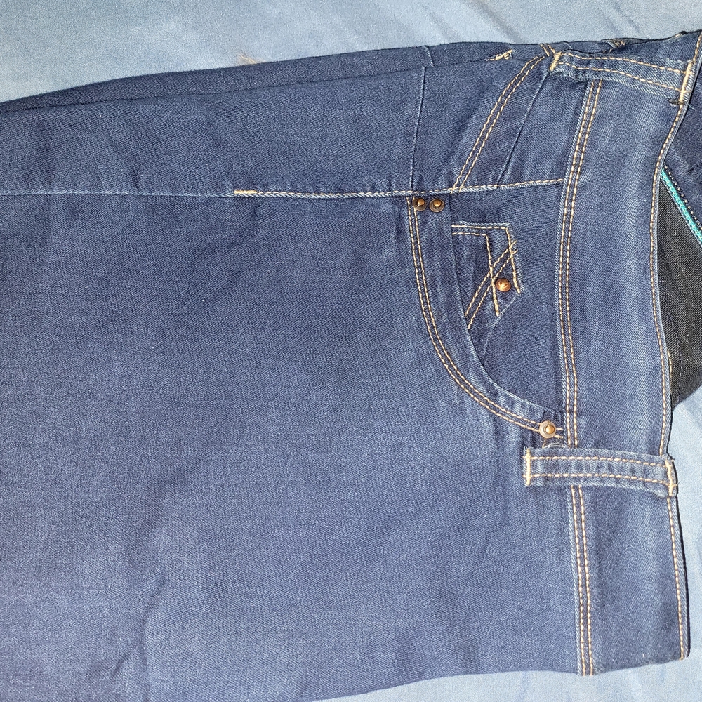 Jeans - Picture 7 of 9